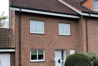 Vorderansicht Reihenendhaus