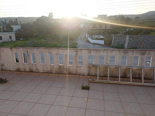 Kreta, Voukolies: Möblierte Wohnung im ersten Stock zu verkaufen