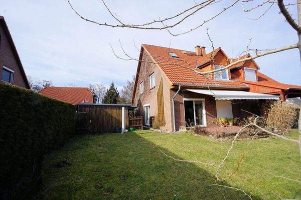 Haus Gartenseite (1).jpg