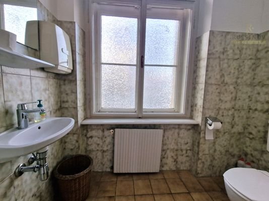 WC 2