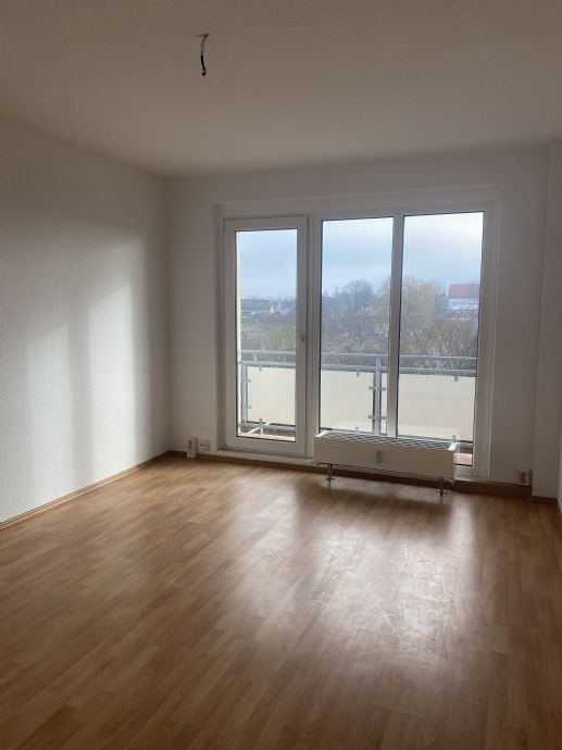 Tolle 2 Raumwohnung im 1. Obergeschoss in Langeneichstädt  zu vermieten!!!