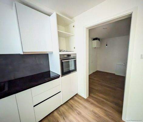 Wohnung 7 - Küche mit Abstellraum