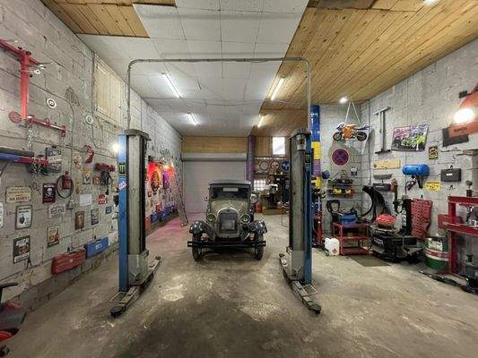 Garage / Werkstatt