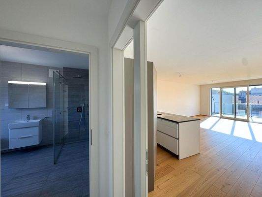 Masterbad 2 von 2 - Wohn- / Esszimmer