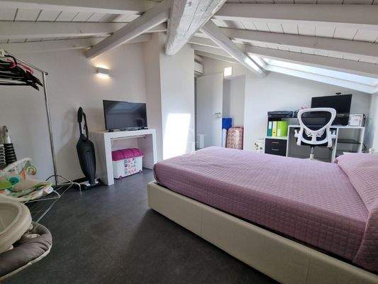 PHOTO-2024-04-10-15-18-48 4