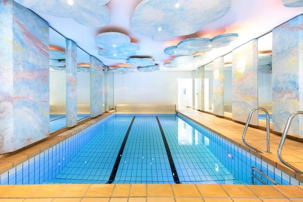 Schwimmbadansicht
