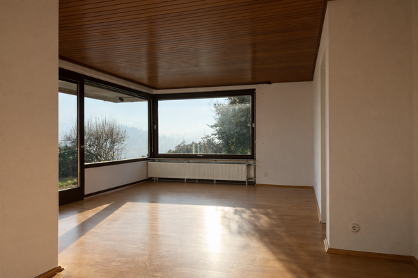 WOHNEN / ESSEN EG - KI GENERIERT