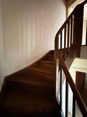 TREPPENAUFGANG VOM EG IN DAS 1.OG