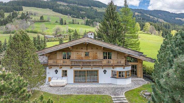 KITZIMMO-Einzigartiges Luxus-Anwesen in Toplage kaufen - Immobilien Kitzbühel.
