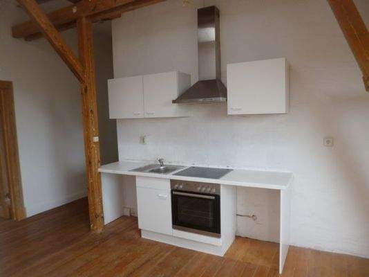 Einbauspüle mit Herd, Spüle und Speisekammer