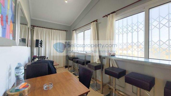 e85b84c04d0c4e80a22626ee4daf5270-original