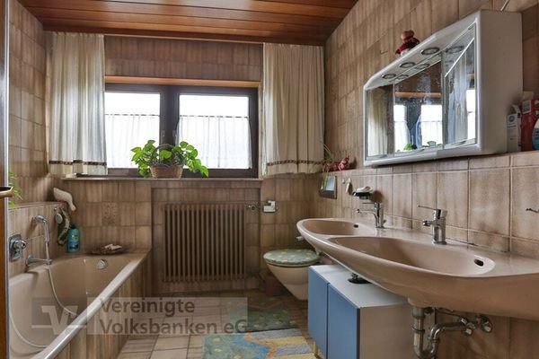 Badezimmer-2-EG