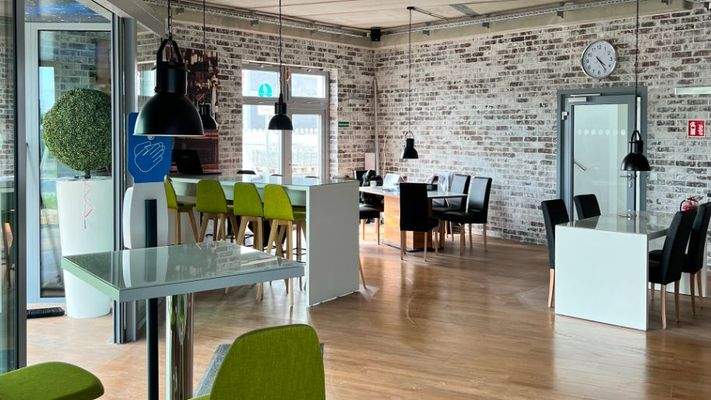 Eingangsbereich und Lounge