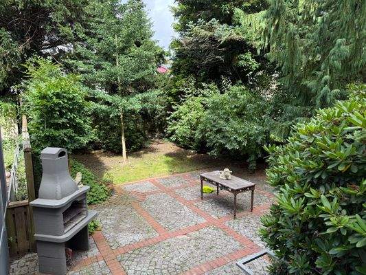 Blick in den schönen Gartenbereich