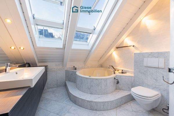 Whirlpool obere Etage