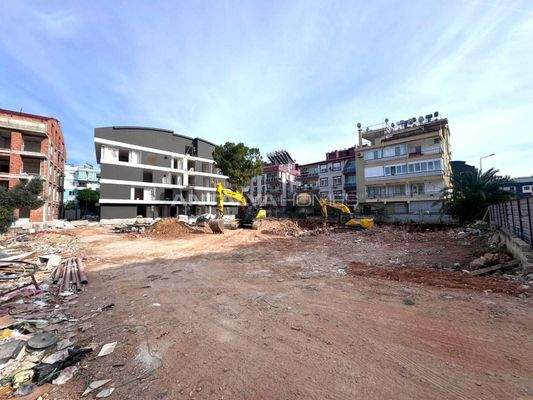 Apartments Near the Sea and Amenities in Antalya Muratpasa