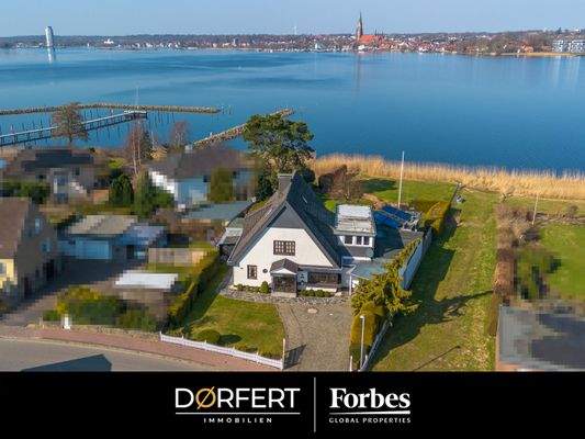 DI | Forbes Global Properties