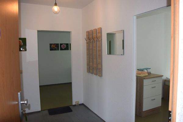 möbl. W. in 63b_Flur (2).JPG