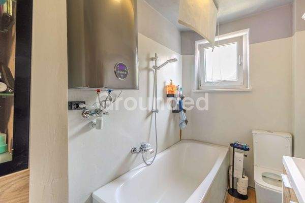 EG rechts Badezimmer