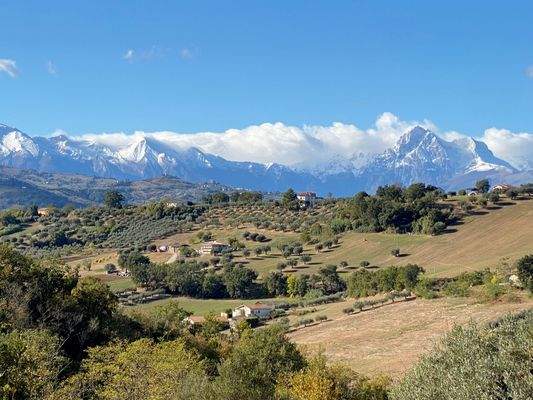 Blick auf den Gran Sasso, 10 Fußminuten vom Haus