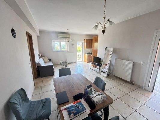 MIT VIDEO: Kreta, Neo Chorio: Zwei- Apartmentshaus zu verkaufen