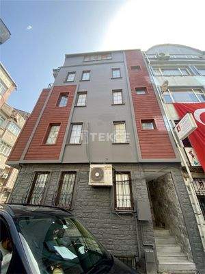 Renovated Building Suitable for Airbnb in Istanbul Fatih