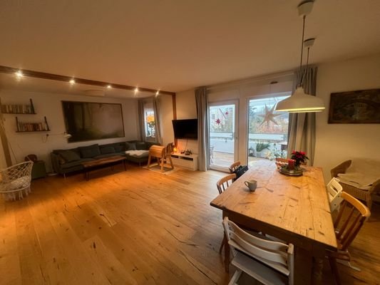 Wohn-Esszimmer im OG
