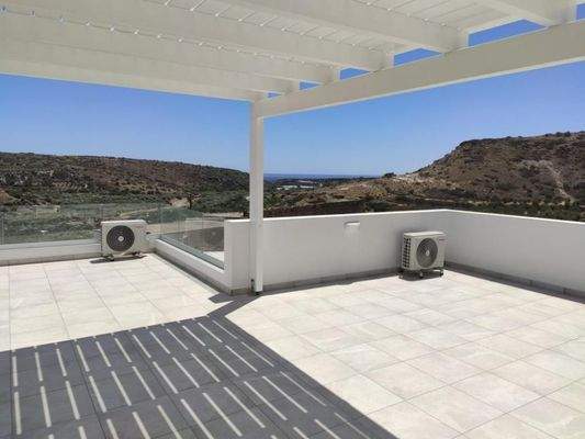 MIT VIDEO! Kreta, Makry Gialos: Neubau - Bungalow mit Pool und Meerblick zu verkaufen