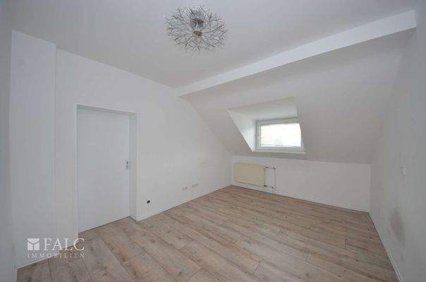 1 OG links Kinderzimmer_Arbeitszimmer