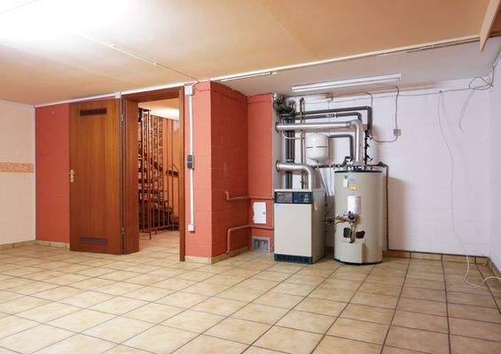Kellerraum / Heizungsanlage