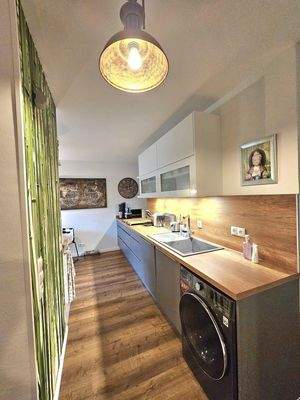 Küche Arbeitsplatte und Herd