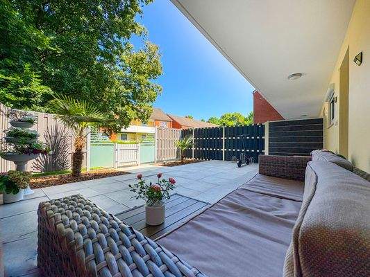 Loungebereich am Abend 