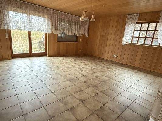 Wohnzimmer mit Terrasse EG 