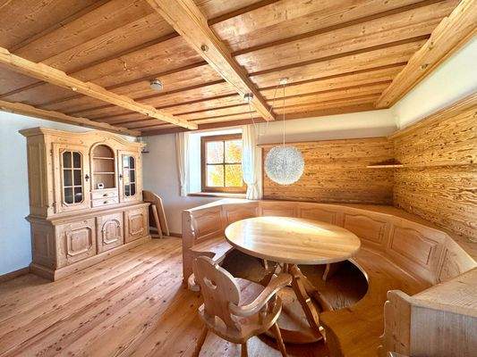 Blick in die Stube von der Küche