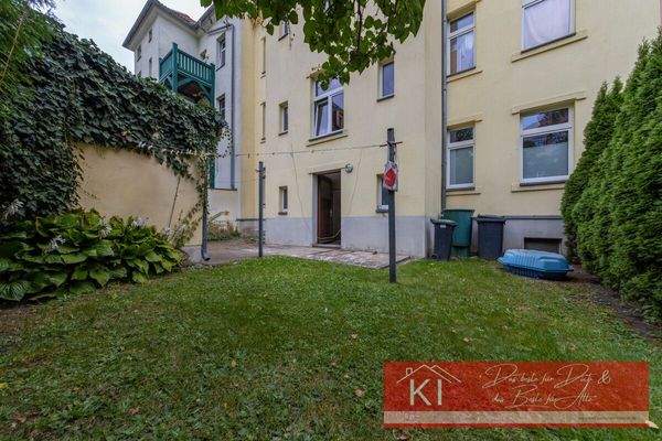 Hinterhof/ Wäscheplatz