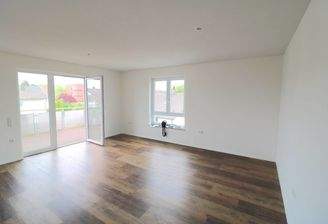 Wohnzimmer - hell, gemütlich