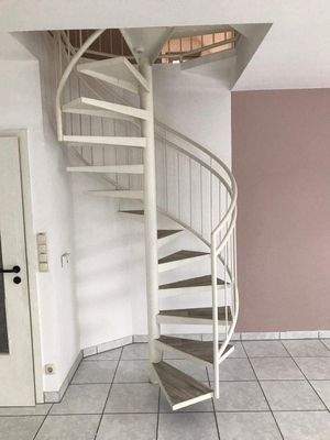  Treppe zu 2.OG - Haus 2