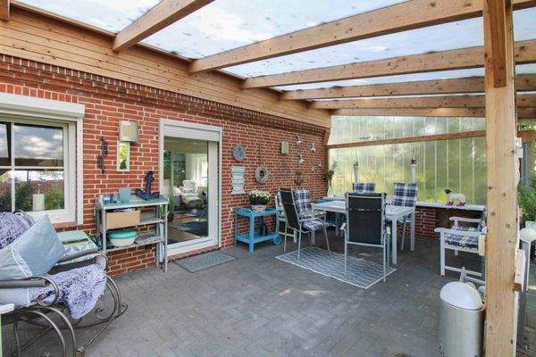 überdachte Terrasse