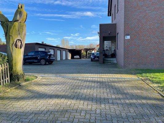 großzügige Hofanlage