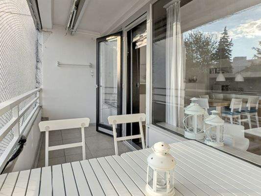 Südbalkon (weitere Ansicht)