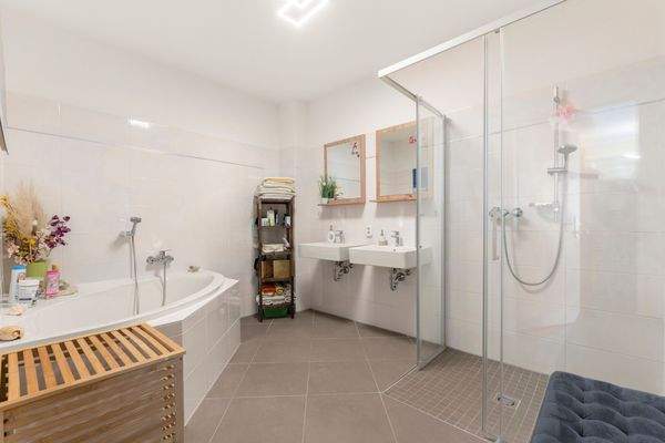 Löwen-Immobilien-Gartenwohnung-Anlegerwohnung-Eig