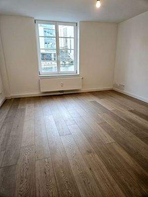 Zimmer 2 unten direkt am Wasser