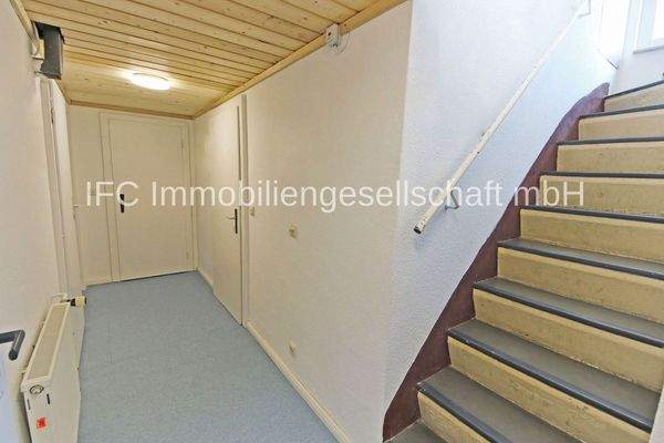 Flur- / Treppenbereich im UG