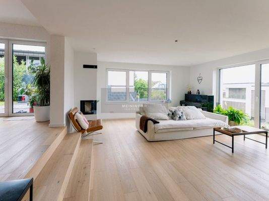 Essen + Wohnen lichtdurchflutet