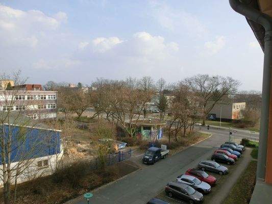 9a Blick aus der Küche.JPG