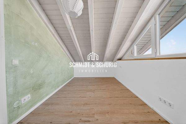 Kinderzimmer/ Dachgeschoss