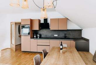 Hochwertige Küchenzeile (inbegriffen)