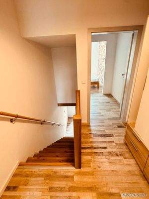 Treppenkopf mit Flur