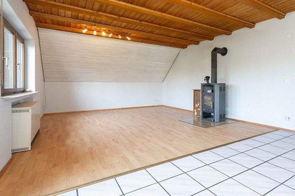 Wohn-/Esszimmer Dachgeschoss