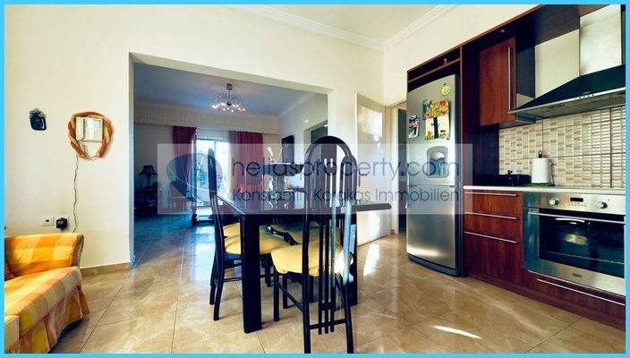 f6aa0c4d122a41b9a161a94249555bf1-original